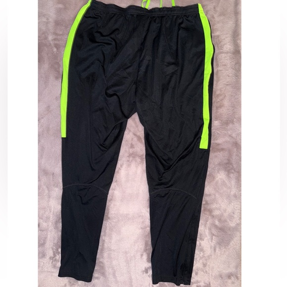 Nike Track Pants - Picture 5 of 6